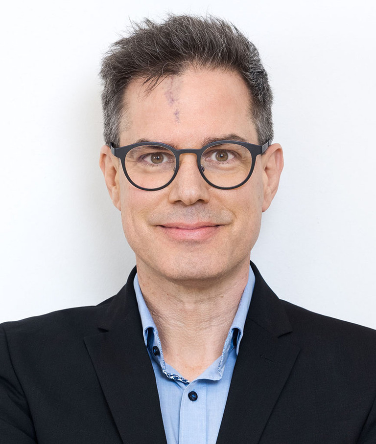 Prof. Dr. Markus Huff
